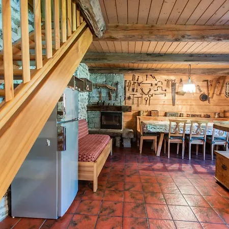 Tomaselli Chalet
